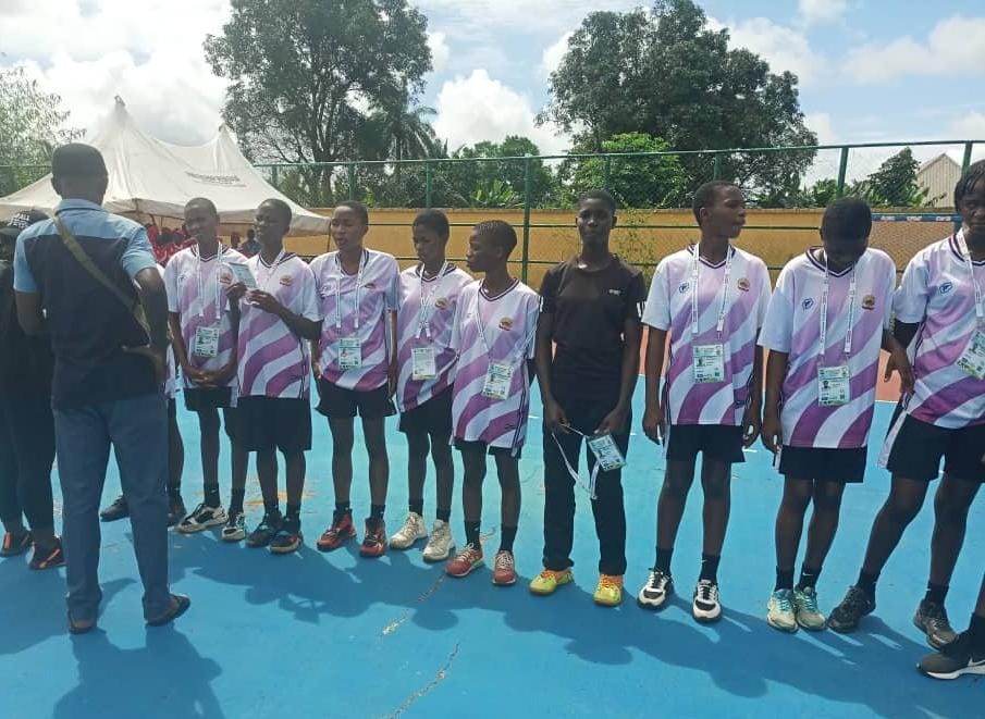 abispelumi10's tweet photo. #TeamEkiti sailed through to the Quarter finals of the  female Handball despite losing 14-17 to #TeamImo in the second group A match. However, victory against Bauchi in the first match ensured TeamEkiti. https://t.co/K86w7C4Sgn
