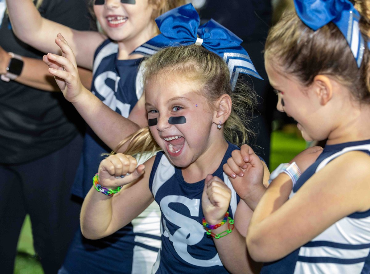 sierracanyon's tweet photo. Sierra Canyon is more than a school, we are a family! We love to see ALL of our students together as #OneSierra. A huge thank you to everyone who came out to celebrate our 2023 #Homecoming with a Bang! #WeAreSC #TrailblazerPride #SierraSmiles https://t.co/DT7bu1s8Qg