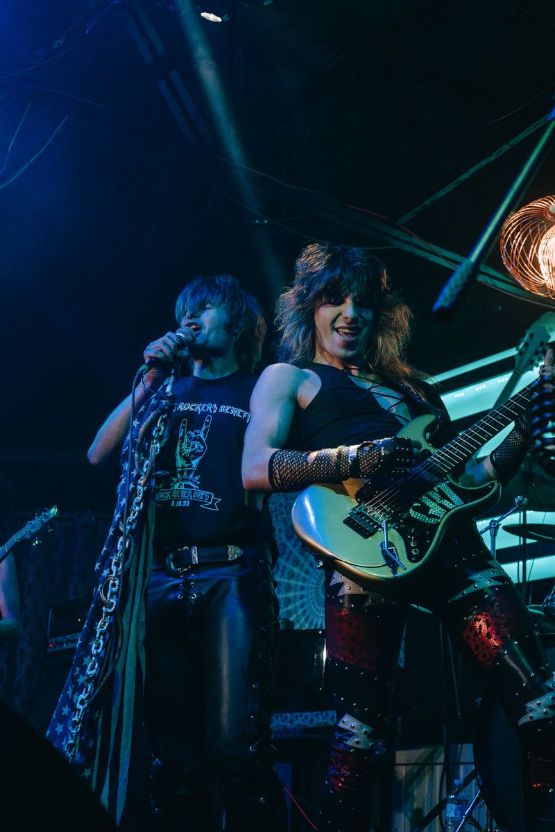 Few pics of the young men from Eyebolt from Saturday nights ⁦<a href="/SweetRelief/">Sweet Relief Musicians Fund</a>⁩ show in Richardson, TX. These guys may redefine what fun, straight ahead hot sweaty hard rock looks like. And I’m fine with that! Photos by ⁦<a href="/brbflaking/">brandon ✌️</a>⁩