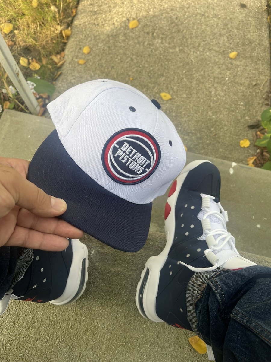 KicksNfitteds26's tweet photo. #KOTD #Nike #AirMaxCB94USA #AirMax #AirMax94 #Barkleys 
#FOTD #DetroitPistonsSnapback
#KicksNfitteds #FittedsNkicks
#KicksNFitteds26 
#PINdejo #PINdejos 
#YourSneakersAreDope https://t.co/EQtEsNSGLs