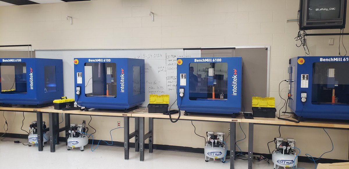 Our P-TECH manufacturing lab continues to grow! Today we met with our leadership team to assess our progress and plan for our implementation. Amazing opportunities for our students!
<a href="/lajoyaisd/">La Joya ISD</a> <a href="/lobo_pride/">La Joya Palmview High School</a> <a href="/EducateTexas/">Educate Texas</a> <a href="/TXWorkforce/">Texas Workforce Commission</a> <a href="/stcjaguars/">South Texas College</a> <a href="/RegionOneESC/">Region One ESC</a>
