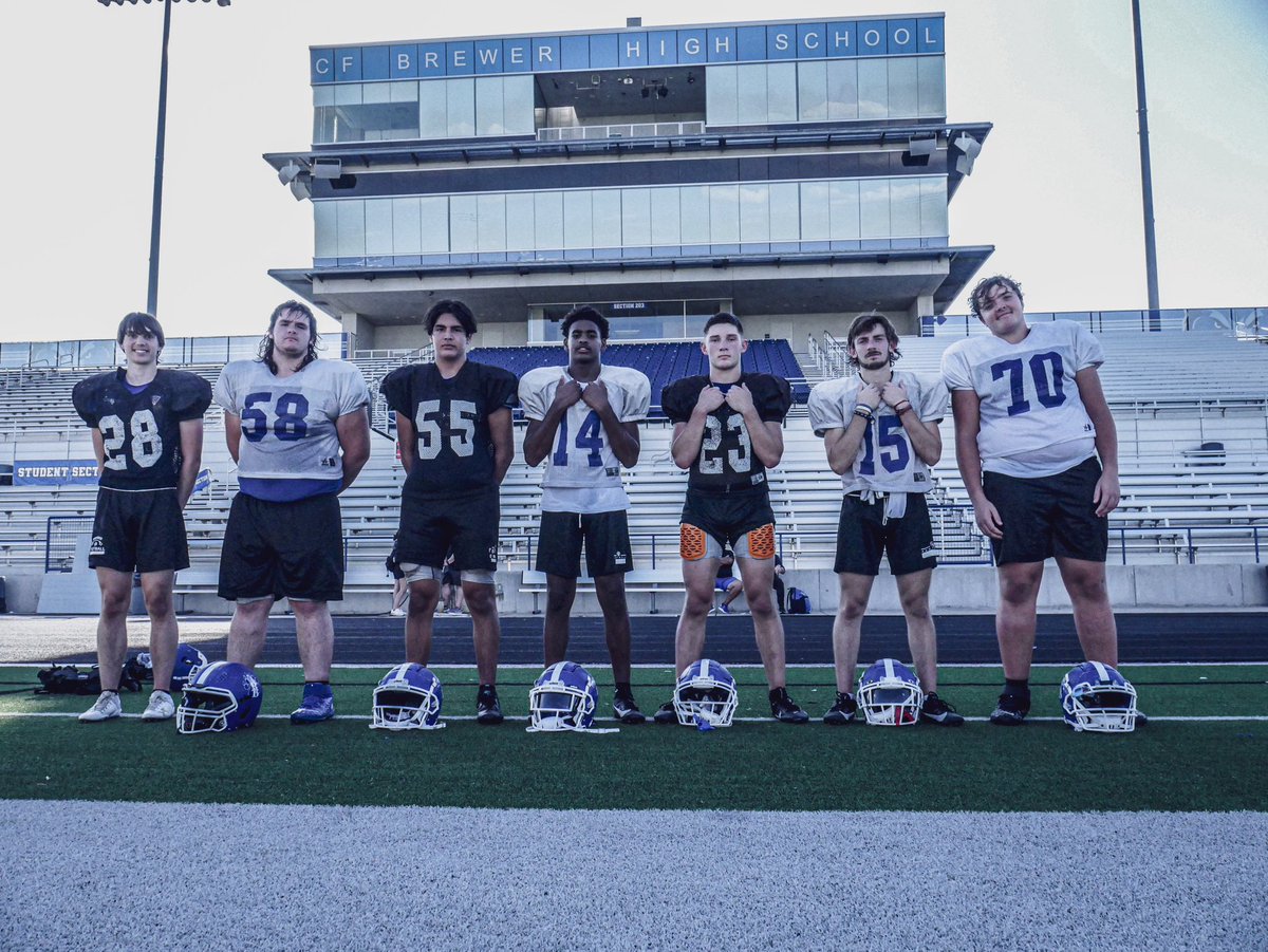 Each one of the young men are in the top 10 % of their respected class! 

Jaxon Westbrook - 2026
Charlie Sanders - 2025
David Arrisola - 2025 
Brandon Clark JR - 2024
Lucas Galloway - 2025
Ethan Rhymes - 2024  
Dax Burks - 2025

Hard works pays off!! 

#STILLFAMILY 🔵⚪️