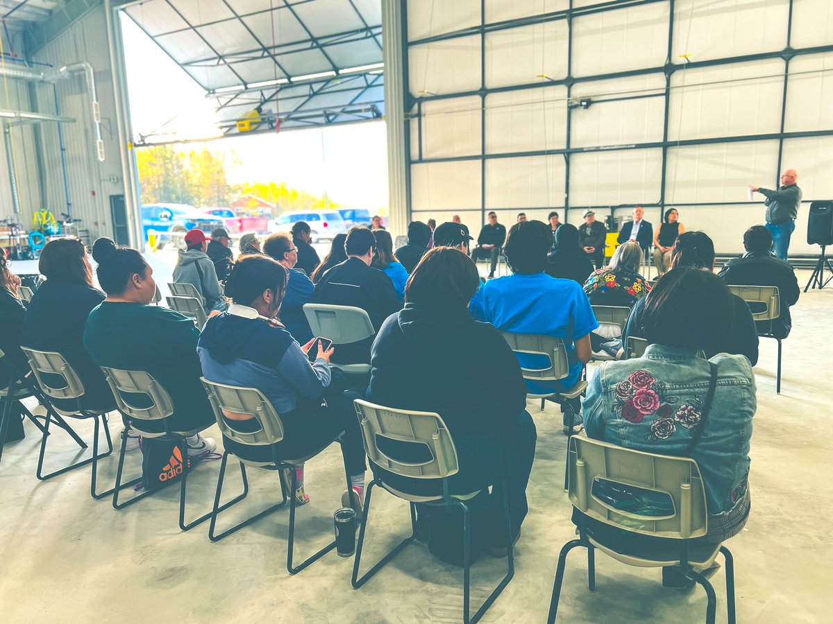 jackielconnell's tweet photo. Absolutely thrilled to share this beautiful new space in Norway House Cree Nation. Grand Opening of the High School Carpentry Shop at Helen Betty Osborne Ininiw Education Resource Centre. 1.5 years in the making ♥️. #FrontierSD #NorwayHouse #Carpentry https://t.co/4kijSxkP9r