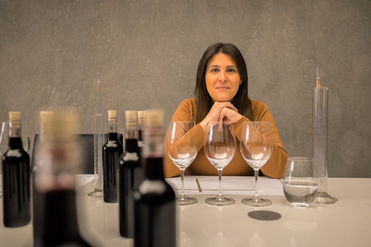 Recomendación de lectura #LetrAAS, edición 71

🔸”25 años de excelencia y atención al detalle”

Viña Cobos celebra un cuarto de siglo de existencia.

Leé la nota acá 👉 bit.ly/VinaCobos25

📲 Suscribite al newsletter en aasommeliers.com.ar.