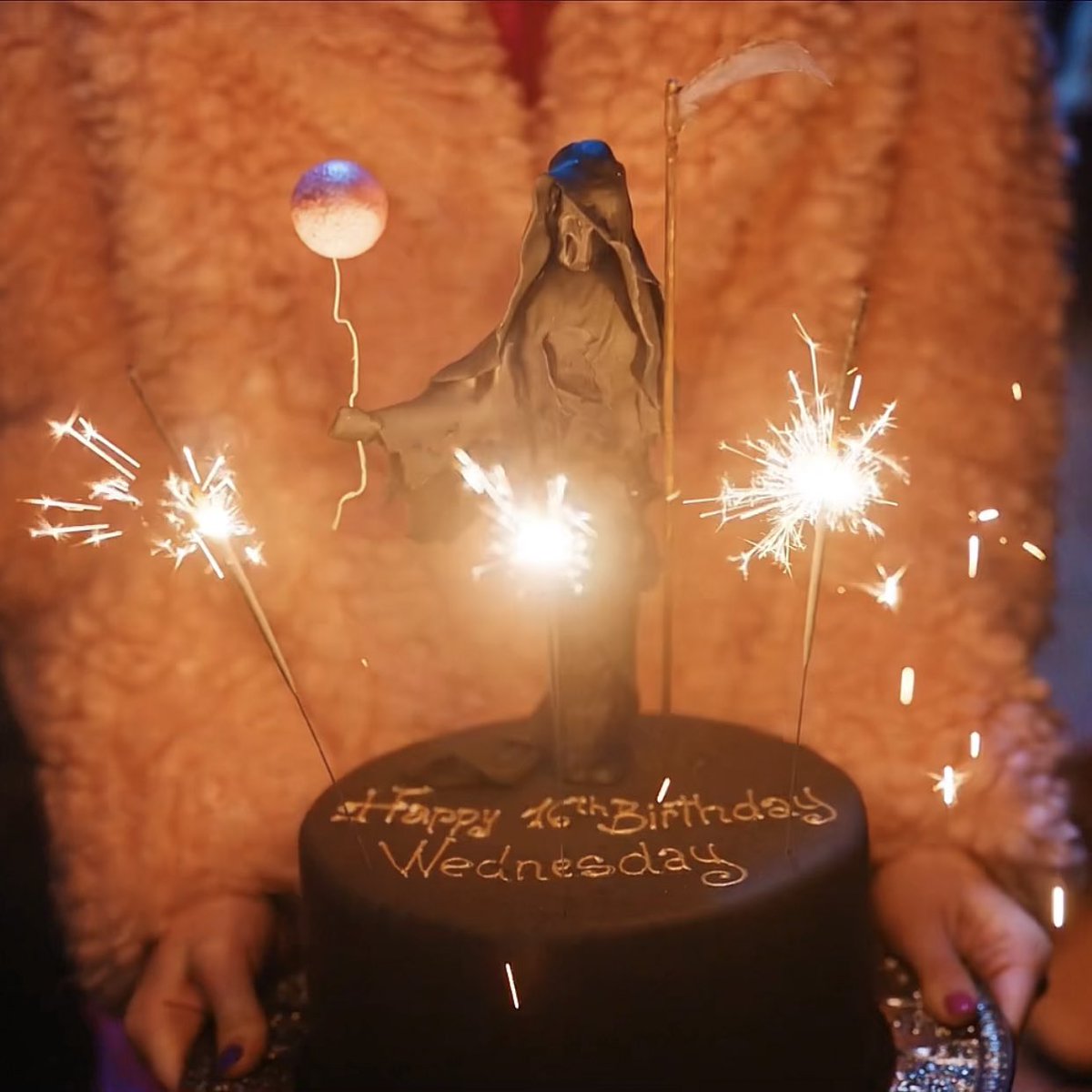 dailywencIair's tweet image. happy birthday, jenna ortega!