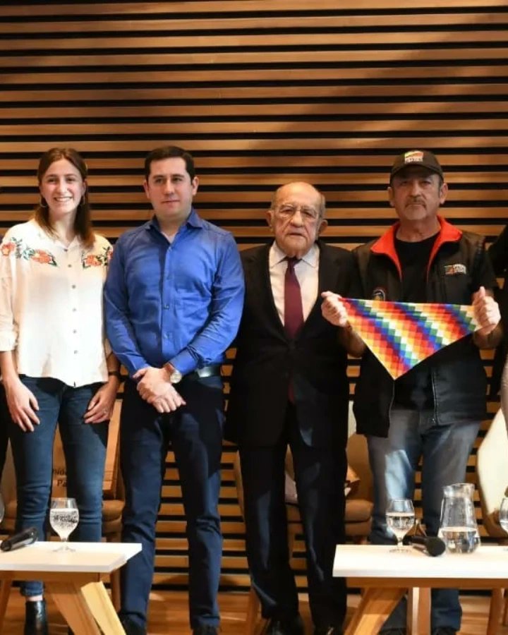 romeroferis's tweet photo. Participé del debate de candidatos al Parlasur. Organizado por Nodal y realizado en el CCK debatí junto a Raul Godoy (PTS/FITU), Franco Metaza (UxP) y Julieta Altieri (JxC) sobre las propuestas para legislar el Parlamento del Mercosur. https://t.co/f0BA2dmtuI