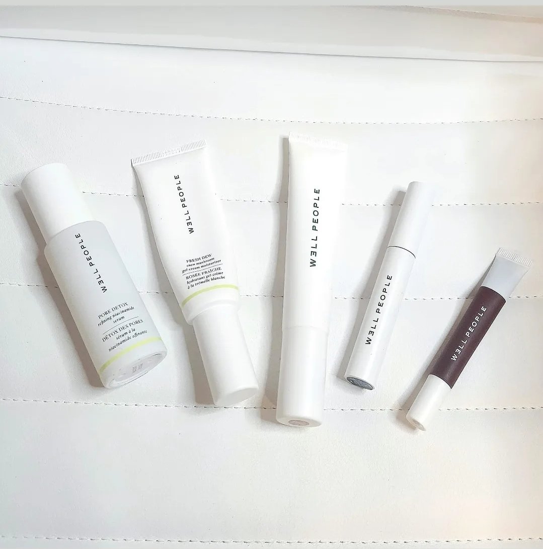 HelloSocialite_'s tweet photo. Embracing that clean girl aesthetic, and it's an absolute vibe! 💚🌿 Thanks to @WellPeople for this #Complimentary journey to cleaner beauty. #CleanBeauty #VeganBeauty https://t.co/Ct4CENpqnF