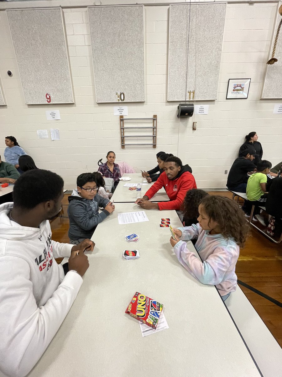 MissFreesRSD's tweet photo. 12th and Marion held its first family night on Tuesday...Pizza and Game Night! Families learned about games that kids will love that also help academically, socially, and emotionally! https://t.co/58p6707KlC