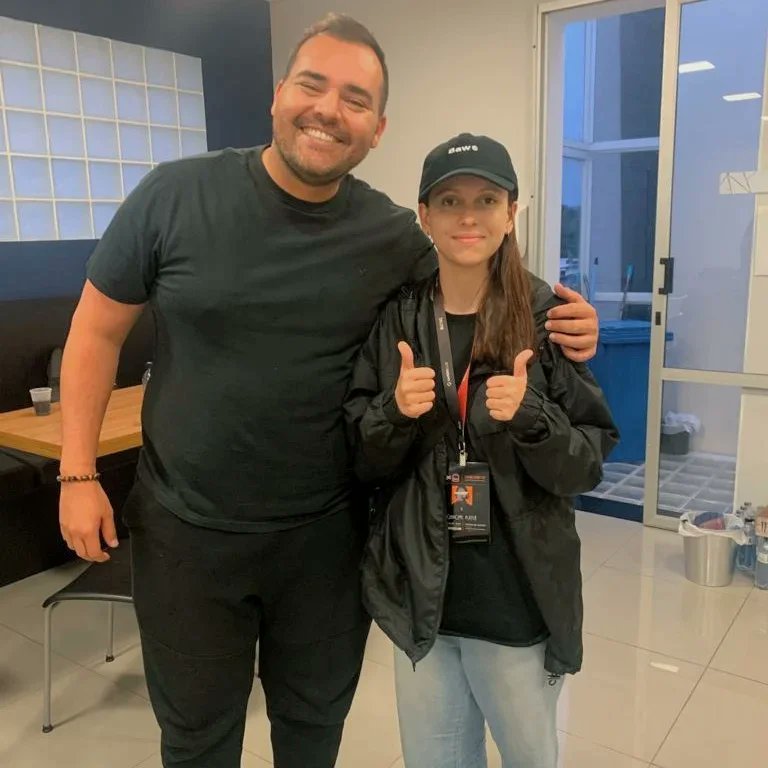 mandyTop tweet media
