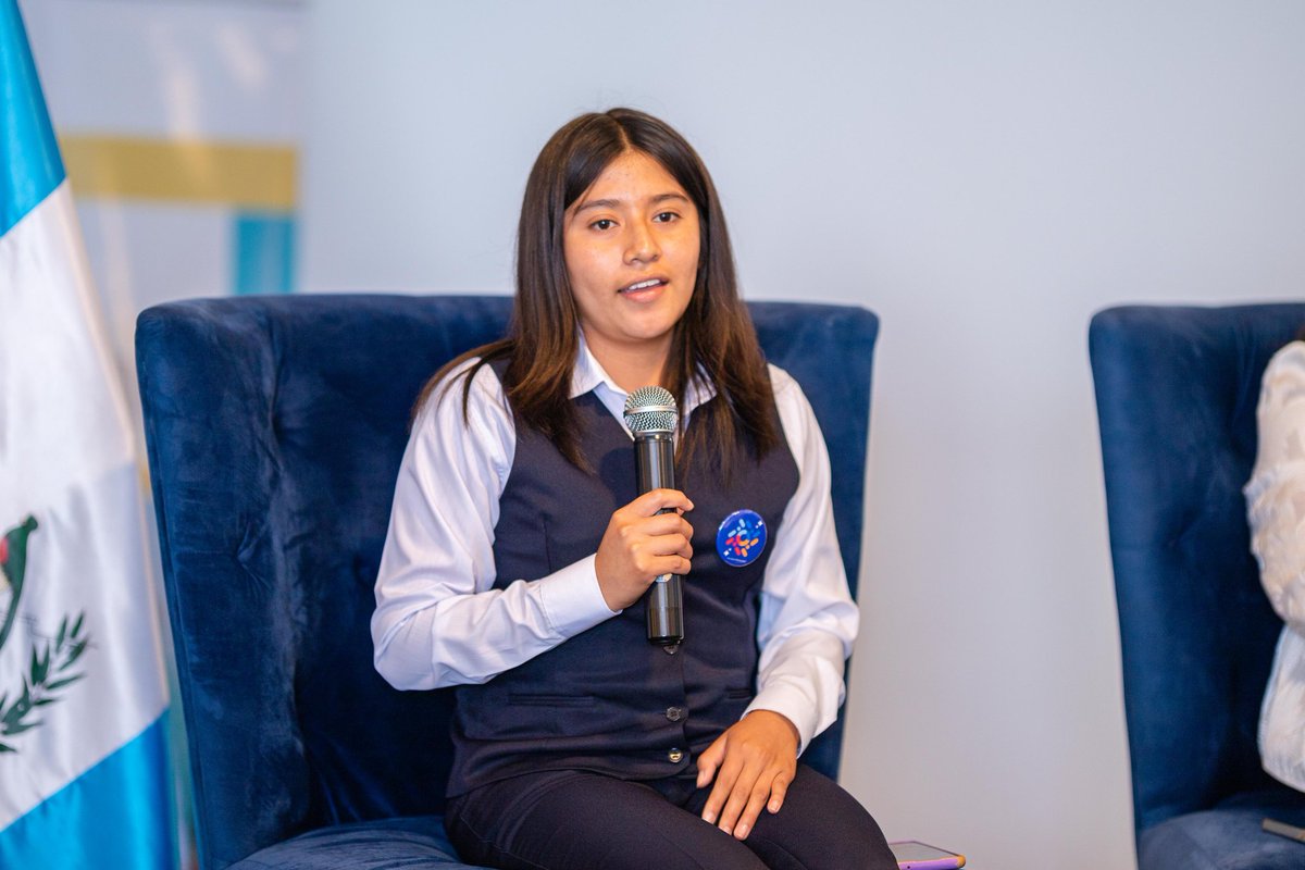 ViceGuatemala's tweet image. En la actividad, los integrantes de la Mesa Temática #PLANEA, del Gabinete Específico de Desarrollo Social #GEDS, intercambiaron experiencias y desafíos con representantes de Organismos Internacionales y de la Sociedad Civil.