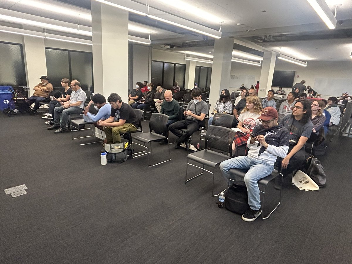 uspcn's tweet photo. CHICAGO: People are gathering at @CTULocal1 hall to hear from the #Tampa5, five student activists & members of @TampaBaySDS, who are facing 10 yrs of prison for protesting Gov. #DeSantis’s racist and sexist policies. #ProtestingIsNotACrime
Watch live: https://t.co/OJpcUDXdKC https://t.co/6FQVw4KNNE