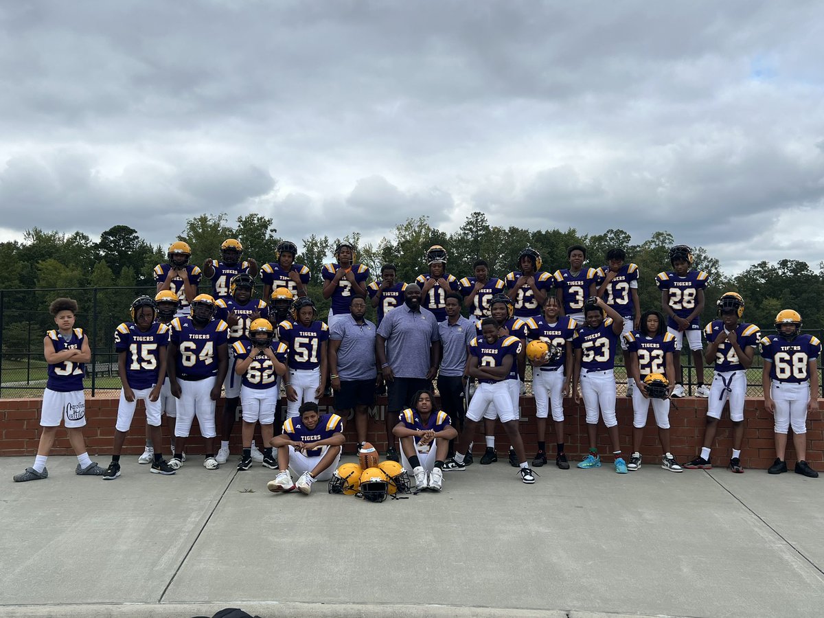 BellMichelleT's tweet photo. A HUGE shoutout to our @River_Bend_MS 23-24 football team. I couldn’t think of a better group to represent @River_Bend_MS! #ElevatingExcellence https://t.co/K08y8RCpdw