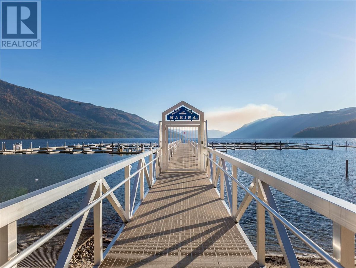 DefeoRealEstate's tweet image. 🏡 Dreaming of year-round or recreational living? Don't miss this chance at Mabel Lake Resort! 🌅 Spacious .27-acre lot, amazing amenities, and your dream cabin could be a reality by Spring 2024. Contact Kim Cucheran at RE/MAX Vernon 📞 MLS# 10284880