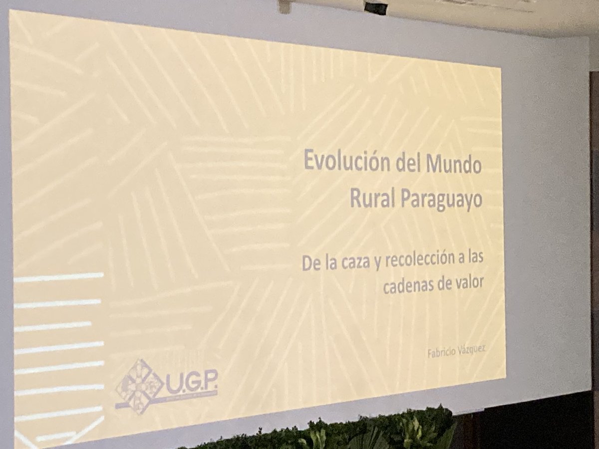 Juanquipane's tweet photo. 🤓Libro imperdible sobre uno de los motores más importantes del Paraguay 🇵🇾“Evolución del Mundo Rural Paraguayo: de la caza y recolección, a cadenas de valor”. Gran trabajo de @fabriciovaz8 y @UGP_Py https://t.co/ceHvgHfAWi