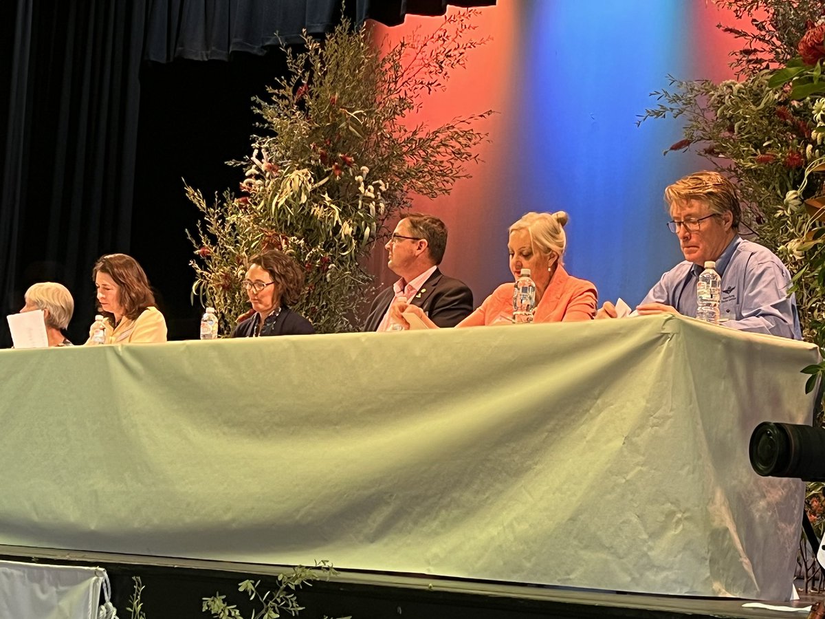 stationmum101's tweet photo. Panel session:
What does quality accessible primary health care look like & how do we find & develop appropriate models for remote Australia?
Including @nwqran @SenMcDonald @RoyalFlyingDoc @ACRRM
#RAM23 #RemoteAustraliansMatter https://t.co/qtT0jJimwG