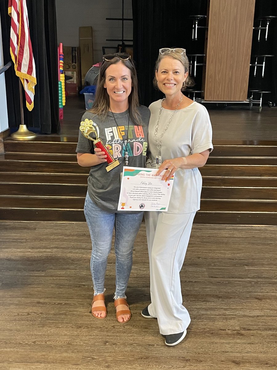 HumbleISD_PFE's tweet image. Celebrating these amazing PFE teachers with PAWS today -Positive Affirmations with Staff! #PFEisHappy