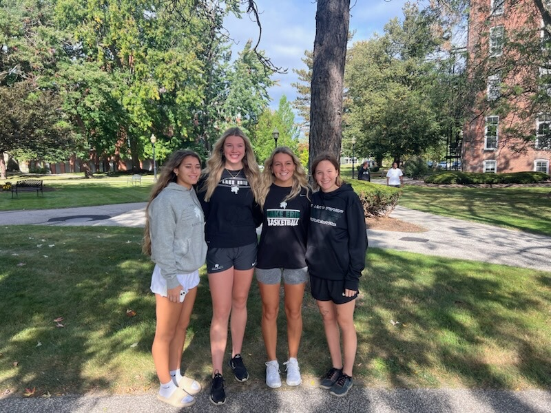 lakeeriewbb's tweet photo. Huge shoutout to @alexislehmkuhl @Riley_Montagner @AnnaIbos and Riley Medley for finishing second in the #LECMountainDay treasure box hunt today. https://t.co/qdwx9sAeCu