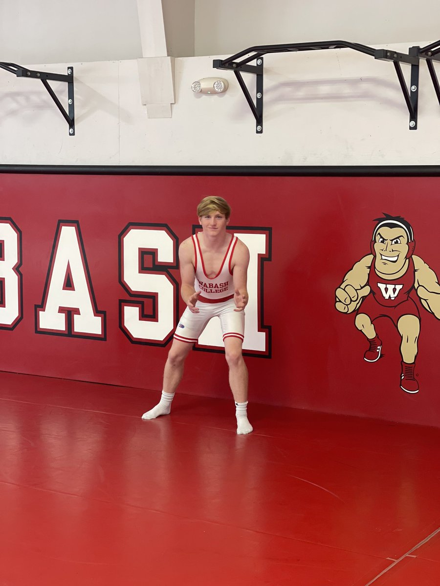JeffHS_Wres's tweet photo. @Slaught_House7 had a great visit today with @wabashwrestling ! Thanks for having him up! @JeffHS_AD https://t.co/LHL7kPKtjK