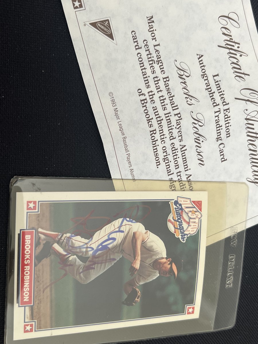 TeriE's tweet photo. HARDSIGNED #BrooksRobinson 1993 Nabisco All-Star #Autograph Baltimore Orioles w COA #nabisco #autographed #hardsigned #signed #baseballcard #advertisingpromo #baltimore #Orioles #ebayfinds #BrooksRobinsonAutograph #sportscardsforsale https://t.co/w2SWui4OYS #eBay via @eBay https://t.co/I1TjQNCh0u