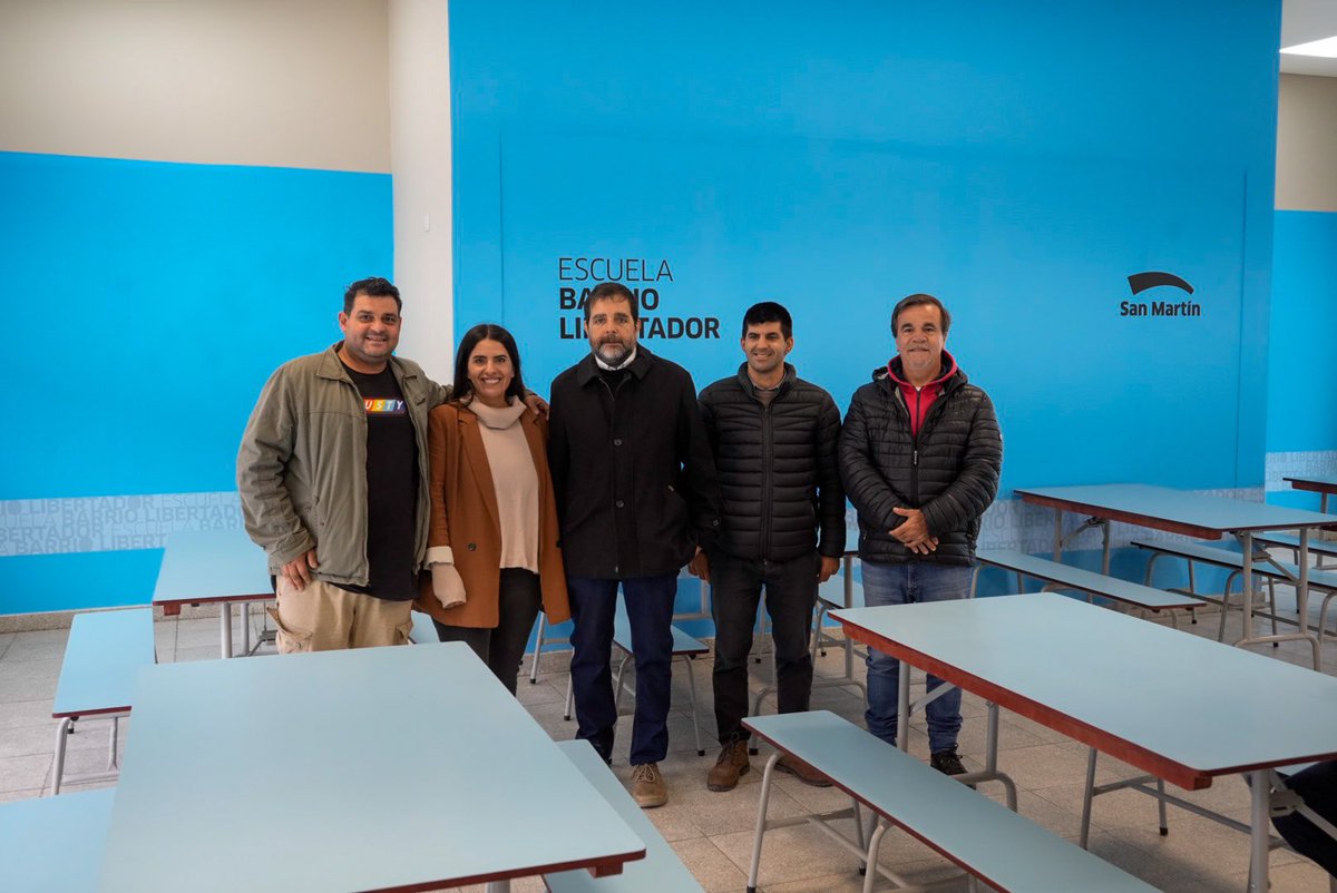 jonicifelli's tweet photo. ¡La Escuela Primaria N°87 ahora tiene un nuevo Salón de Usos Múltiples y cocina! 

Esta institución sigue creciendo como prometimos. En la primera etapa hicimos un laboratorio, una biblioteca, la terraza acondicionada y en la próxima vamos a construir el gimnasio y la secundaria. https://t.co/mkJoZDR1ls