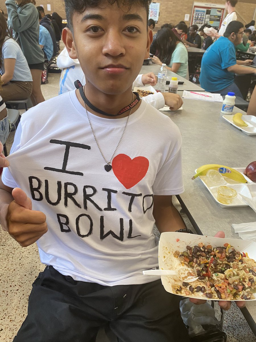 @LCHS_Cafe - Vysett loves the burrito bowls!!!!