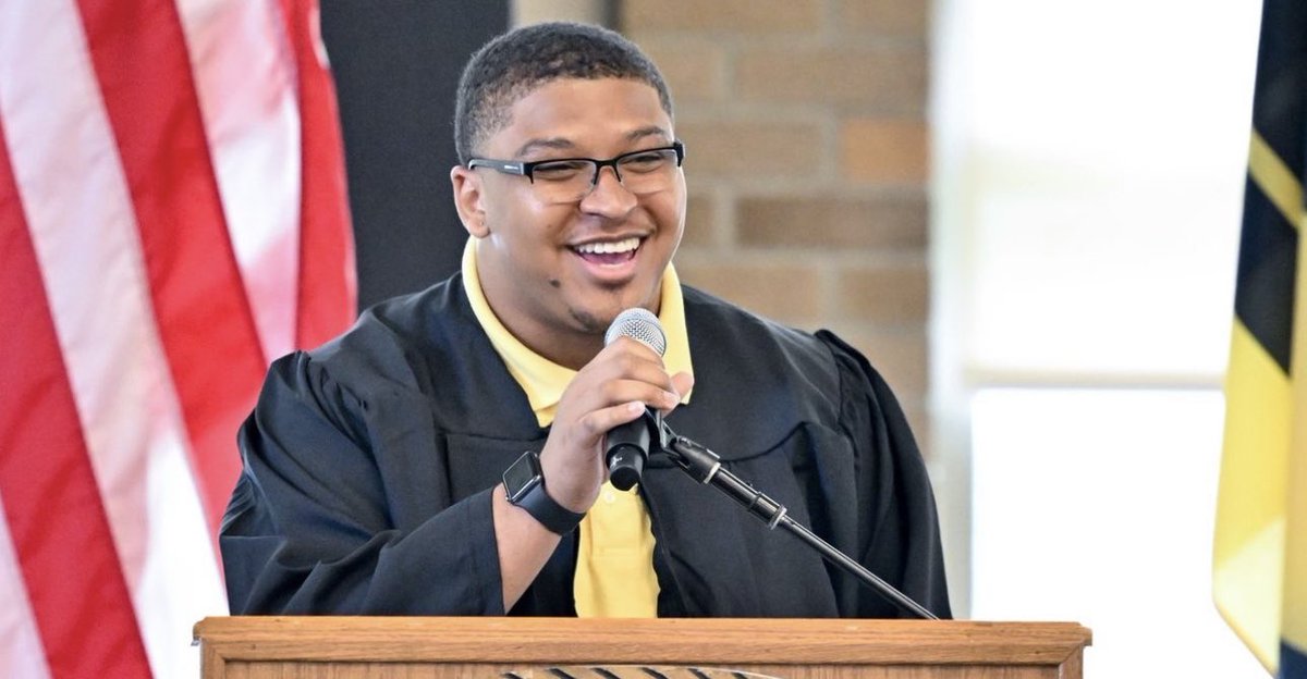 JaylinHudson6's tweet image. It was an honor speaking at The College of Wooster 154th Convocation Ceremony! Glad to share this moment with my posse cohort! #posselove #woosterposse13