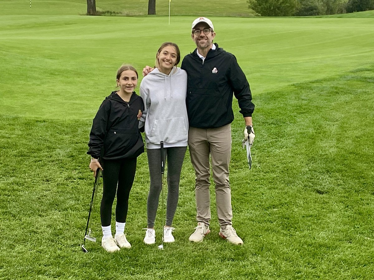 TroyAthensGolf's tweet image. Some pics from our Girls Golf / Staff outing today @ Sanctuary Lake

#gohawks 
@troy_athens 
@AHS_Athletics23