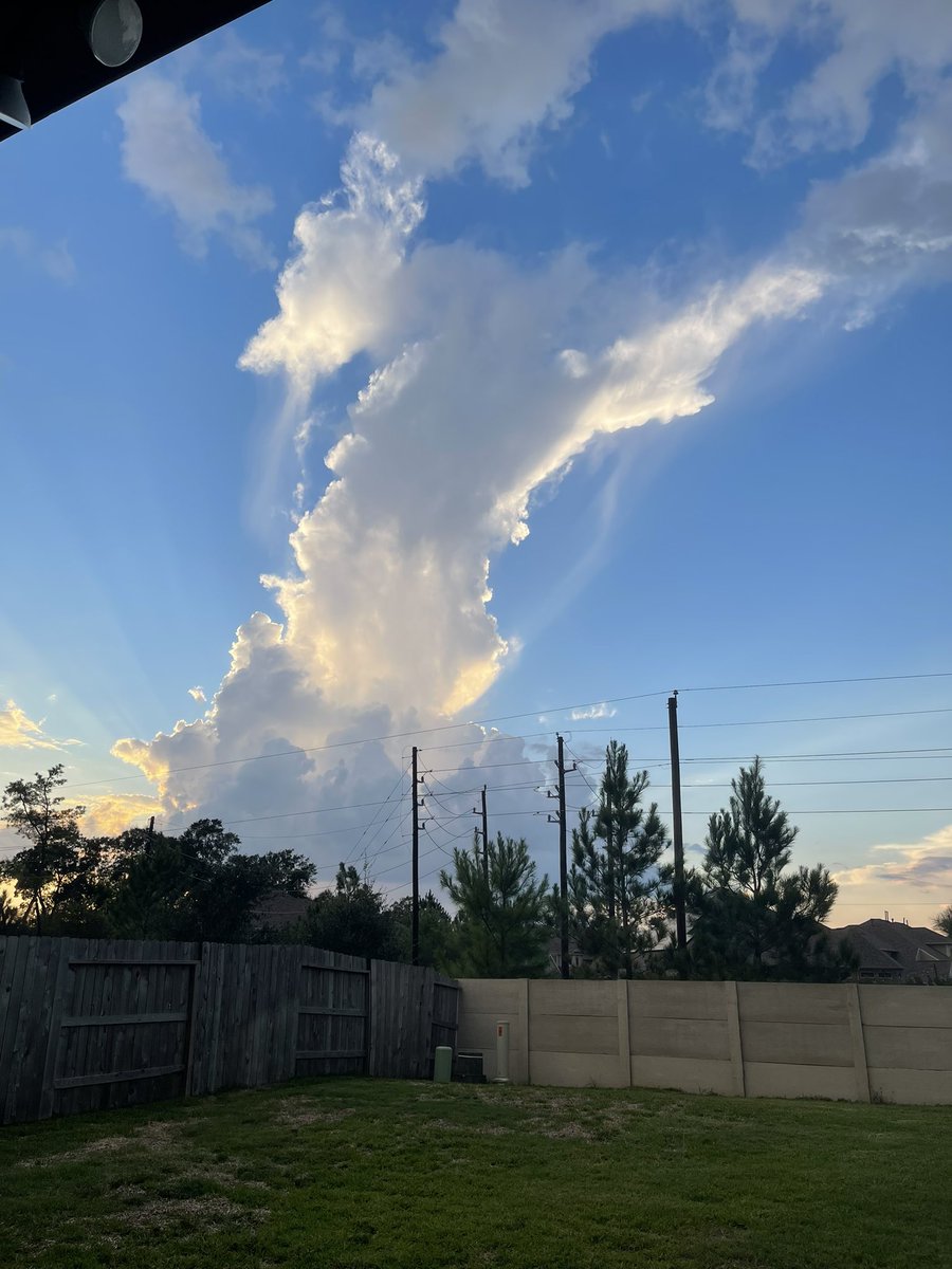 SquatchinDaUSA's tweet image. #Bigfoot #AlienAddict HAARP in full effect!