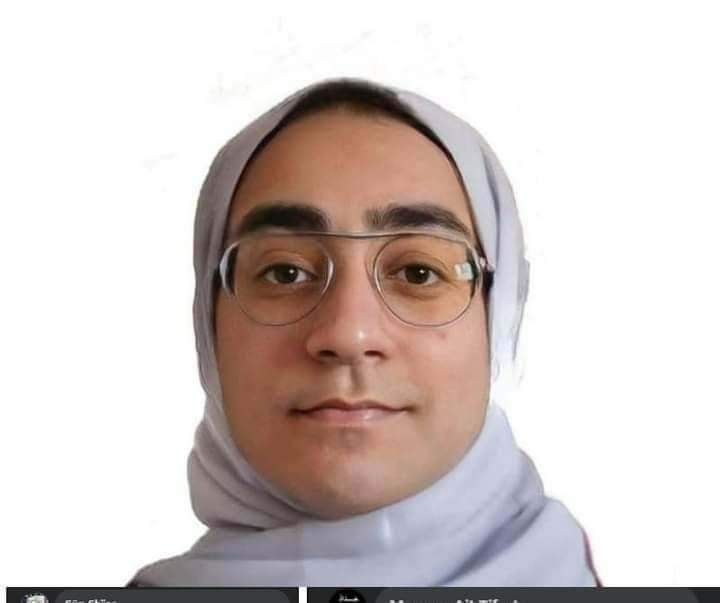 البت الي امك وخالتك اتعرفو عليها في الموصلات وعاوزينك تتجوزها