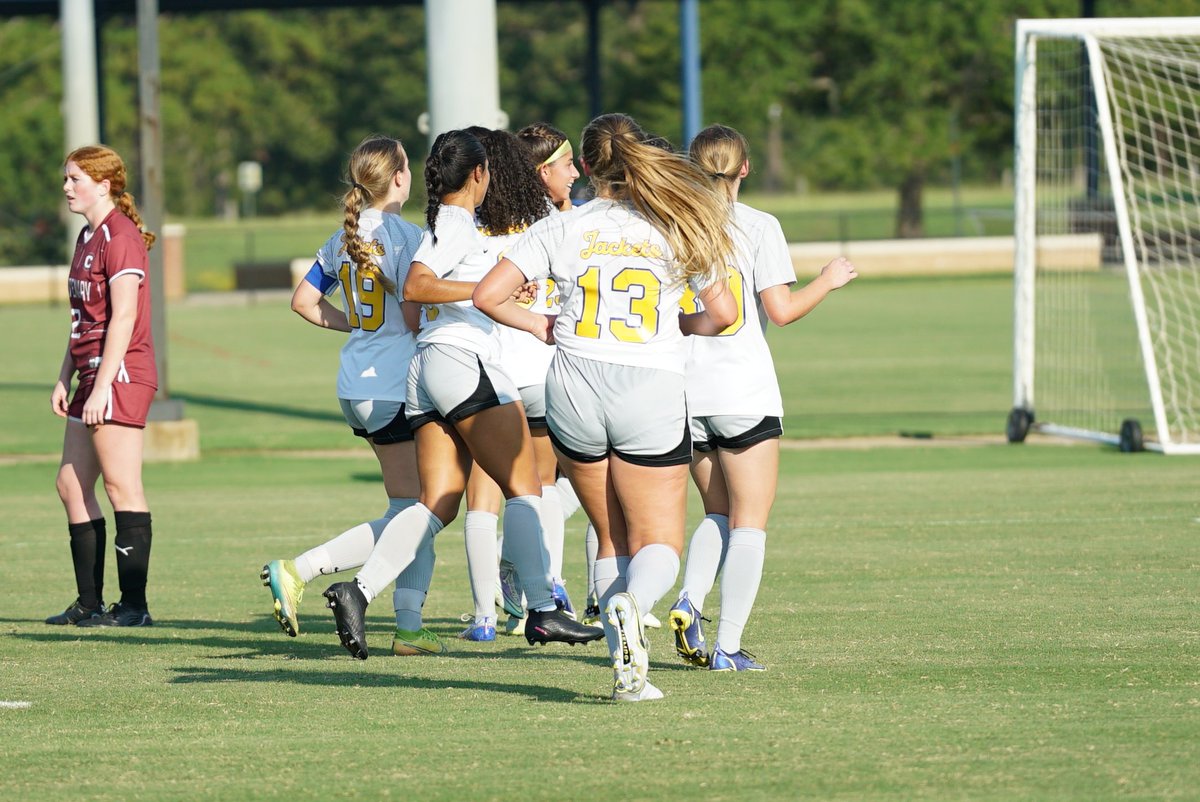 MAKE IT 5 STRAIGHT!

<a href="/LETUWSoccer/">LeTourneau Women's Soccer</a> wins its fifth straight (and fifth straight shutout) with 2-0 win over Centenary.

#LeTourneauBuilt #d3soc