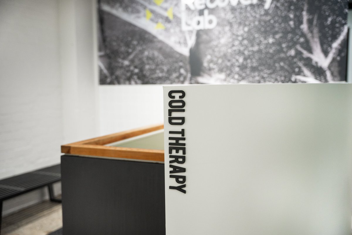 RecoveryLabHQ's tweet image. Did you know that taking the plunge into cold water can have incredible benefits for your body and mind? From boosting circulation to reducing muscle soreness, cold water immersion is a game-changer for recovery and well-being. Ready to dive in? #ColdWaterImmersion  #RecoveryLab