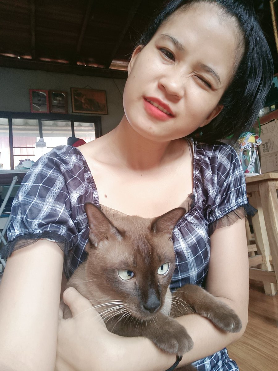 Viewdizzza's tweet image. อ้วนจนแก้มออก ก็มีน้ำมีนวลเกิ้นน
#ดี้ #LGBTQ