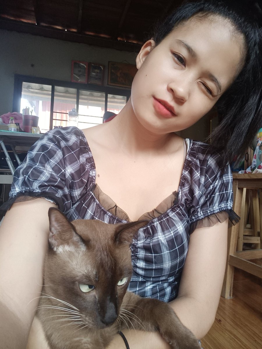 Viewdizzza's tweet image. อ้วนจนแก้มออก ก็มีน้ำมีนวลเกิ้นน
#ดี้ #LGBTQ