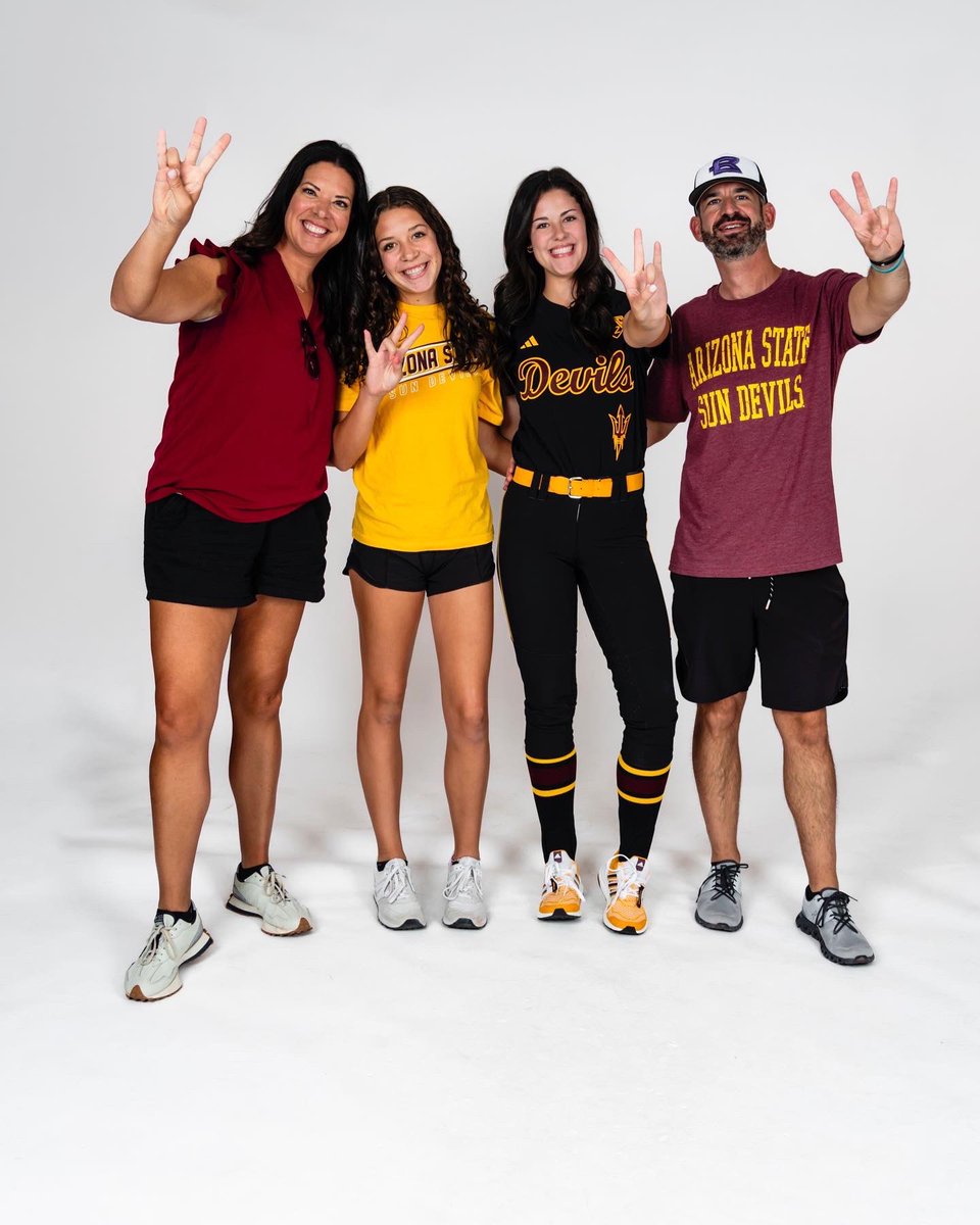 Mary Peyton Hodge tweet media