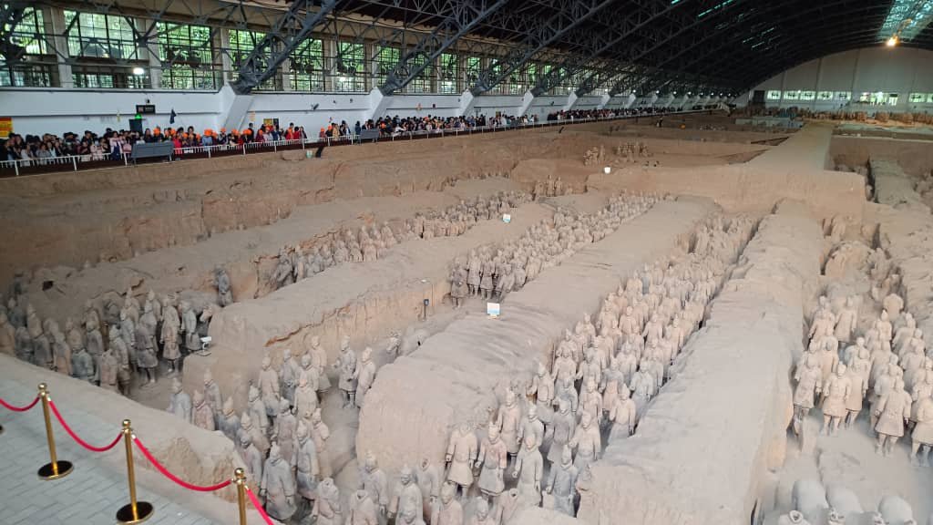 PeriodicoGiron's tweet photo. "Si se visita Xi´an, un sitio de obligada parada es sin dudas el Mausoleo del emperador Qin Shi Huang y los Guerreros de Terracota, uno de los hallazgos arqueológicos más importantes del mundo".

#PeriodicoGiron #Matanzas https://t.co/GjFVCtrWBg