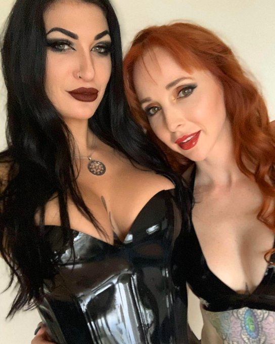 Happy Birthday to this Raven Goddess @Damazonia_ 🖤 Go give her some love 🎂🔥🖤 https://t.co/sloSYA1jHe<a class="tags" href="/tag/damazonia_">@damazonia_</a>