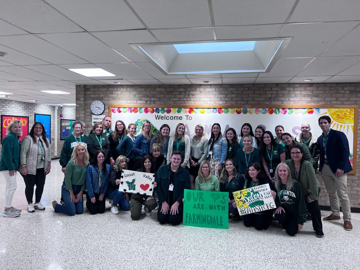 FFTStrong's tweet photo. A big thank you to the Locust Valley teachers for standing with us today! It meant so much on a difficult day! #dalerforaday #FFTStrong #dalerstrong #UnionStrong https://t.co/lMqbreUlPq
