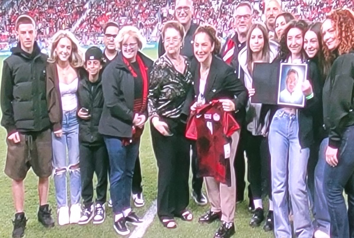 rhirhi8's tweet photo. The legend that is @cmoscato4 being inducted into the @CANWNT  HOF, congratulations!! #hermumisthecutest #Moscatoclan #girlboss https://t.co/VFY7cWnDkB