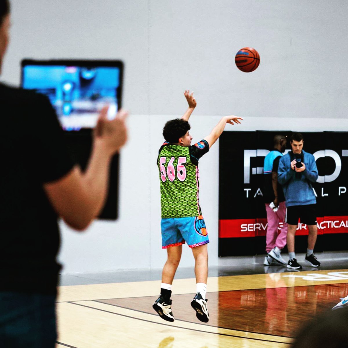 e (@mistyonchakrq) on Twitter photo 