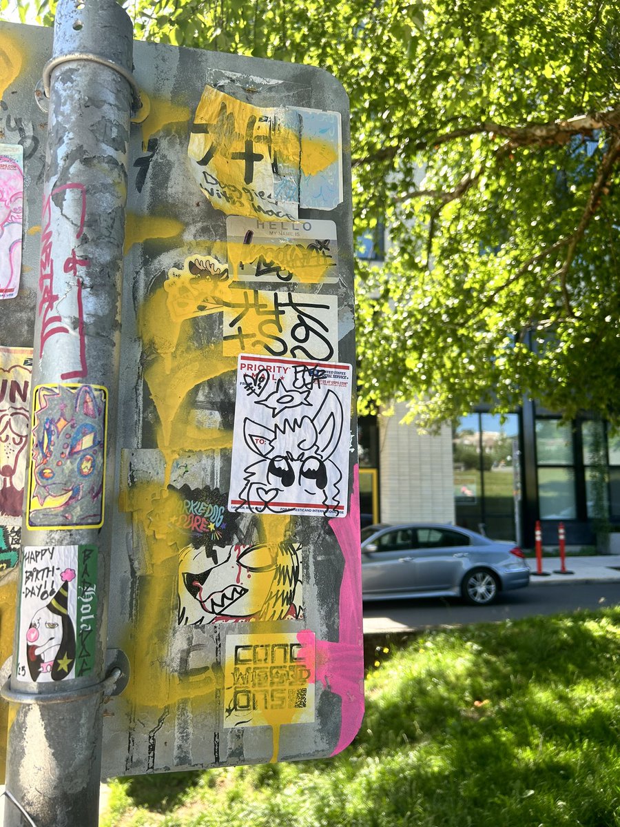 CapHill Street Art tweet media
