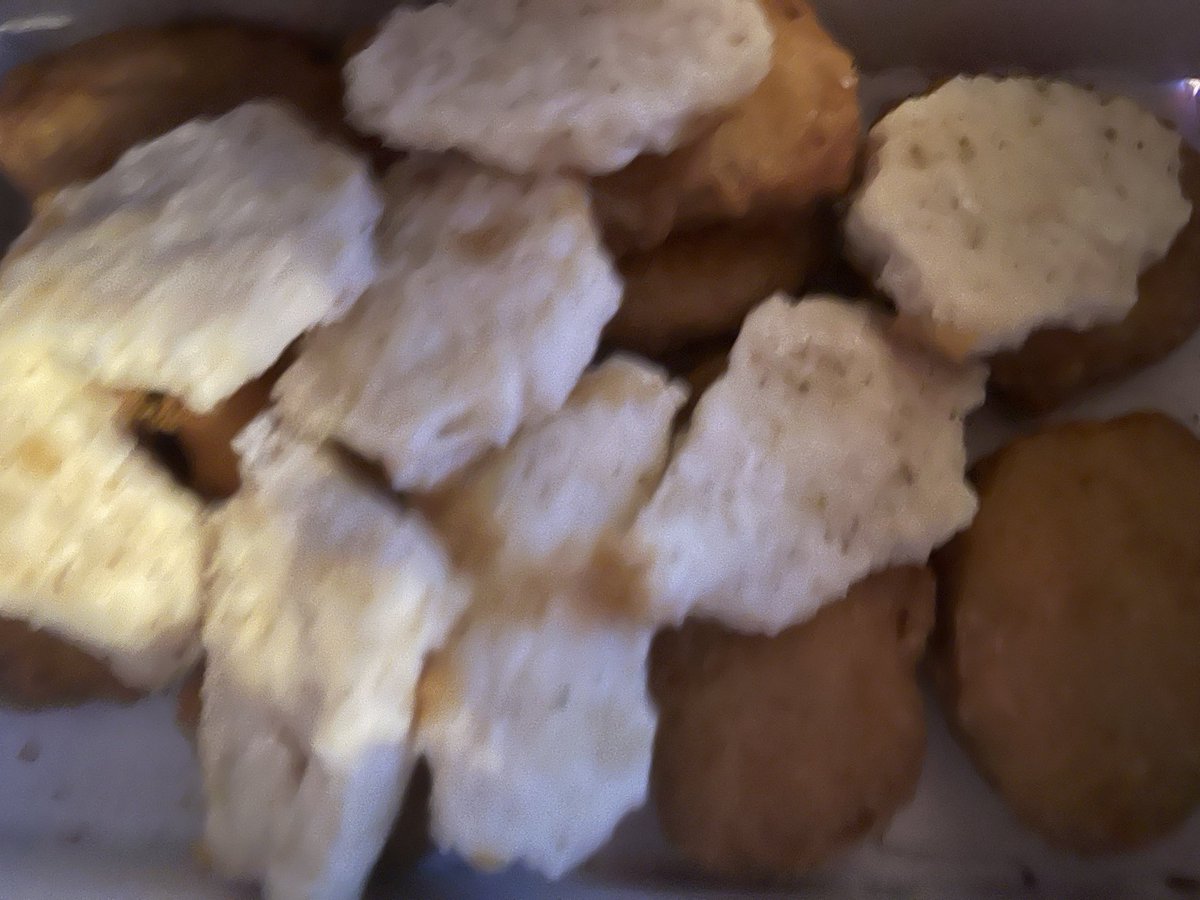 chibidoki's tweet photo. lowkey demolishing these nugs https://t.co/p5EJtEOifr