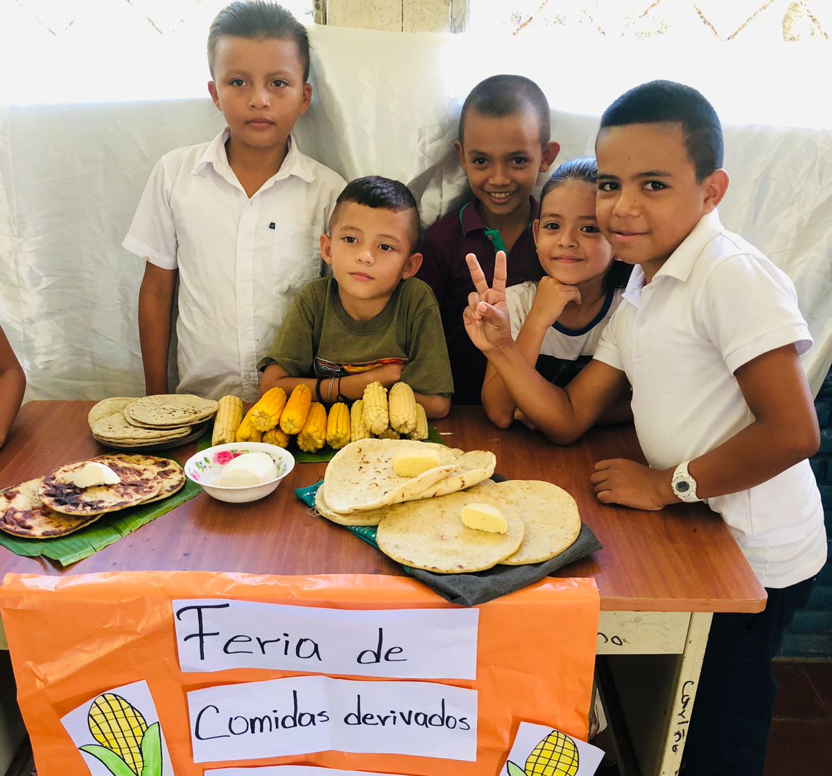 Centros educativos celebran el día nacional del Maíz.
#PatriaBenditaYLibre