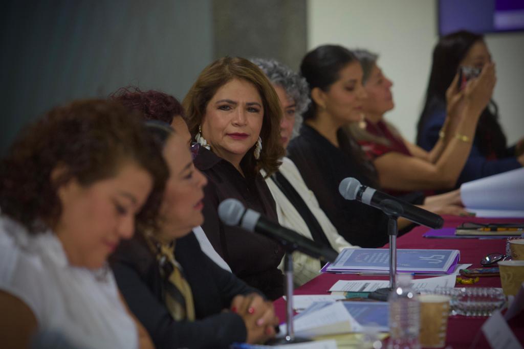 CONAVIM_MX's tweet photo. #UniendoEsfuerzos | Con la presencia de las titulares de las #IMEF de las 32 Entidades Federativas y las dependencias del Gobierno Federal que integran el #SNPASEVM, se llevó a cabo la celebración de la Quincuagésima Sesión Ordinaria.
En #CONAVIM #SomosTuRedDeApoyo https://t.co/QOFHZe0Q25