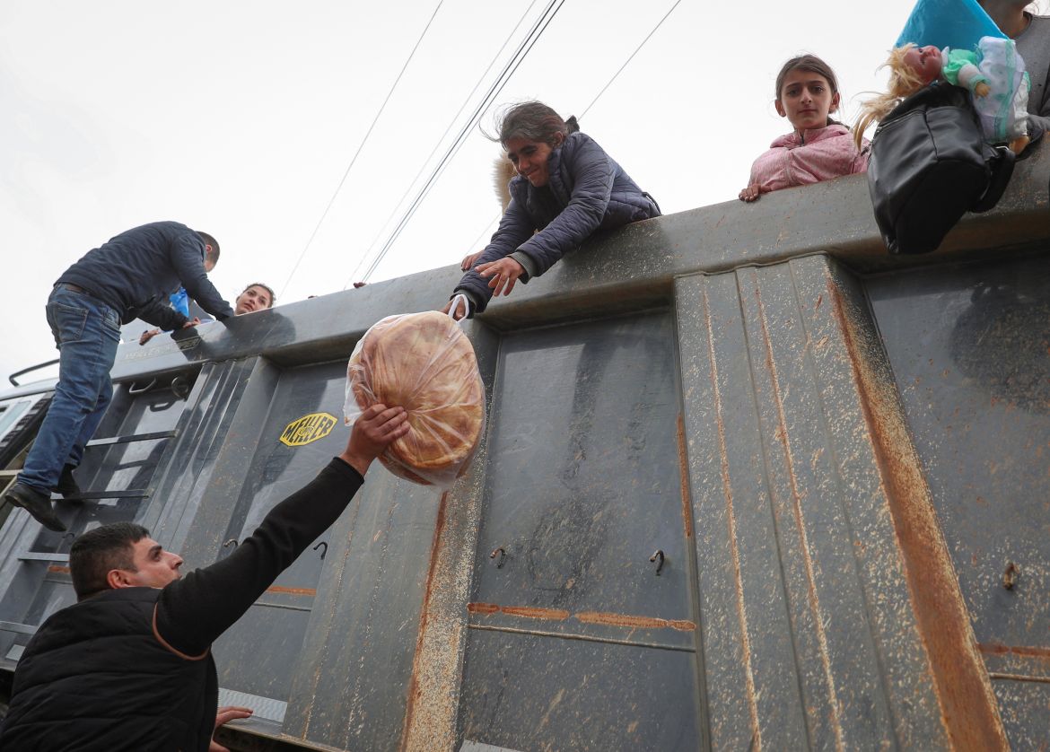 Hungry and exhausted ethnic Armenian families are fleeing Nagorno-Karabakh after Azerbaijan defeated separatist forces in the breakaway region.

— in pictures aje.io/f39q0k