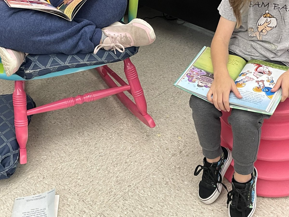 trustingreaders's tweet image. Where do your students like to read during Independent Reading? #IndependentReading