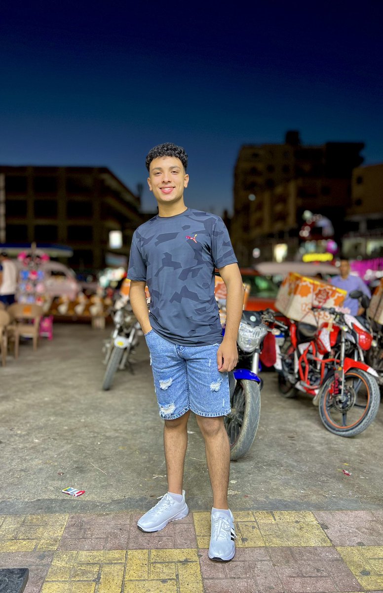 Amr_Essam77's tweet photo. 20
🎈"it's my birthday"🎈
اليوم اتممت عاما جديدا من حياتى فاهلا بيوم يضم عيد ميلادى اللهم غيرنى حتى تحبنى اللهم استودعك سنه مضت من عمرى فاللهم اكتب لى الخير فيما هو ات ♥️ https://t.co/SrU2MJY4sl