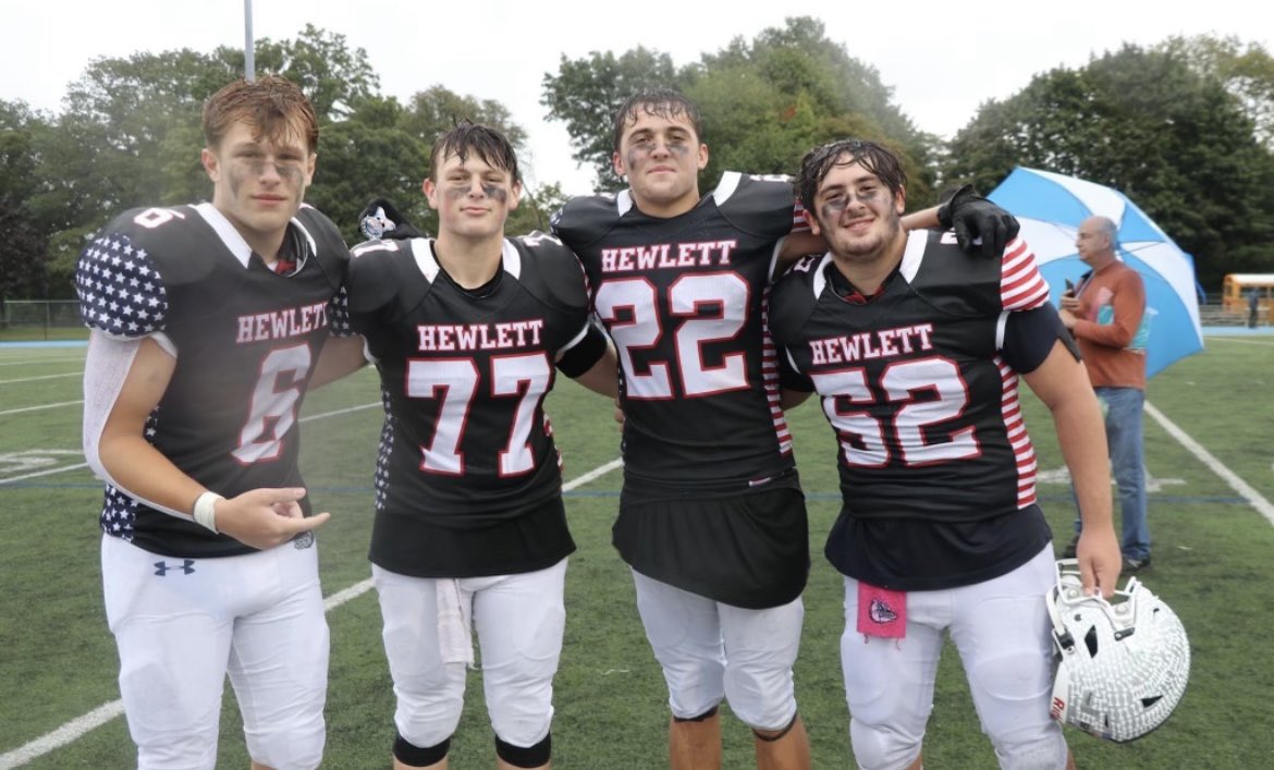 Congrats on the 20-8 Homecoming win vs Lynbrook! Great job by Rich Polo <a href="/Riddell_LI/">Rich Polo Sr.</a> on the jerseys!! #drip #boysoffall 
#WintheDay #CommitToTheH!