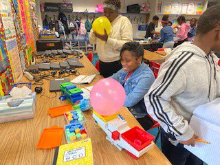 ArthurAsheJrES's tweet photo. 5th graders spent the morning engaged in hands on learning through scientific investigations and experiments with a focus on Matter!  #intentionallearningexperiences #authenticandconnected #reachforthestars https://t.co/Rp71j54Jvi