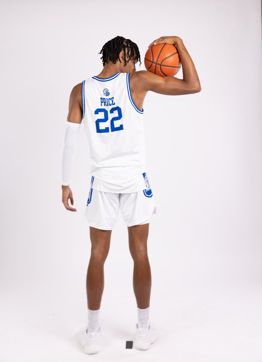 Elijah Price 💧 tweet media