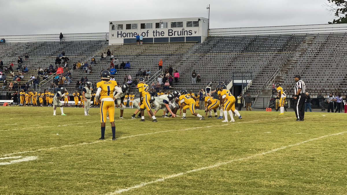 JolliffMiddle's tweet photo. “The Battle of the 23321” concluded this evening with @jmsjagsfootball taking on the @wbmbruins! The jags showed determination &amp; the ability to P.R.E.S.S. on! 🏈 next game is next Wednesday against @indianrivermid1 at WBH @ 5:30p! 

#gritonthegridiron #GameOnJags #footballseason https://t.co/hx8mAPpsrt